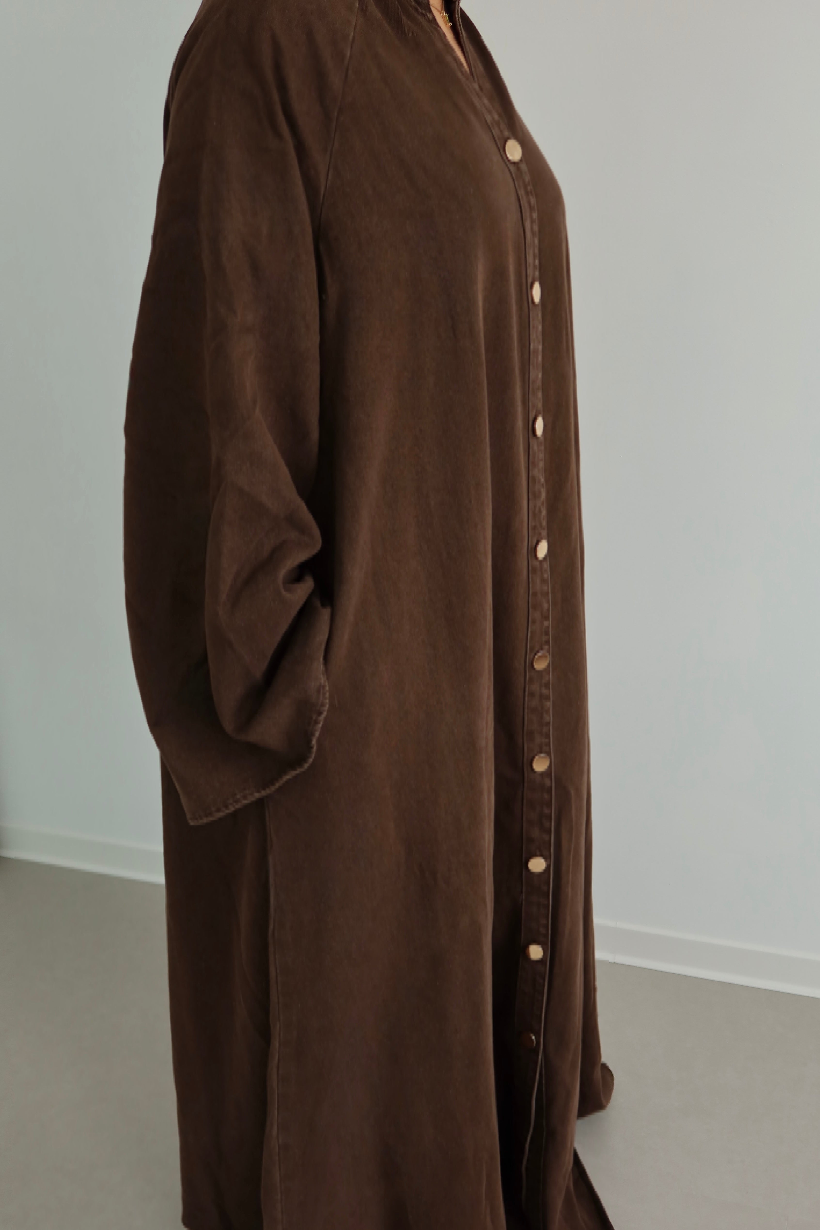 Amra Abaya